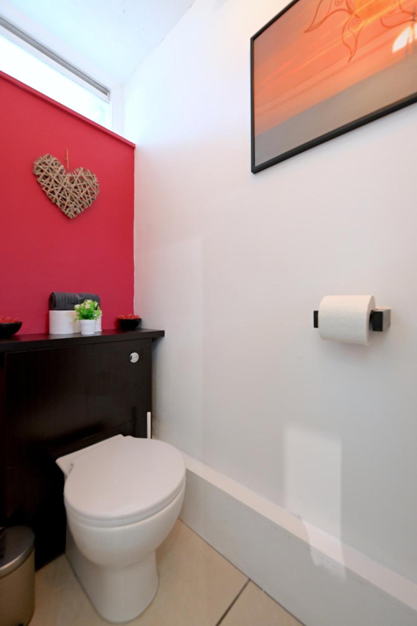 4 Bedroom Patio House Regent'S Park - Parking London Eksteriør billede