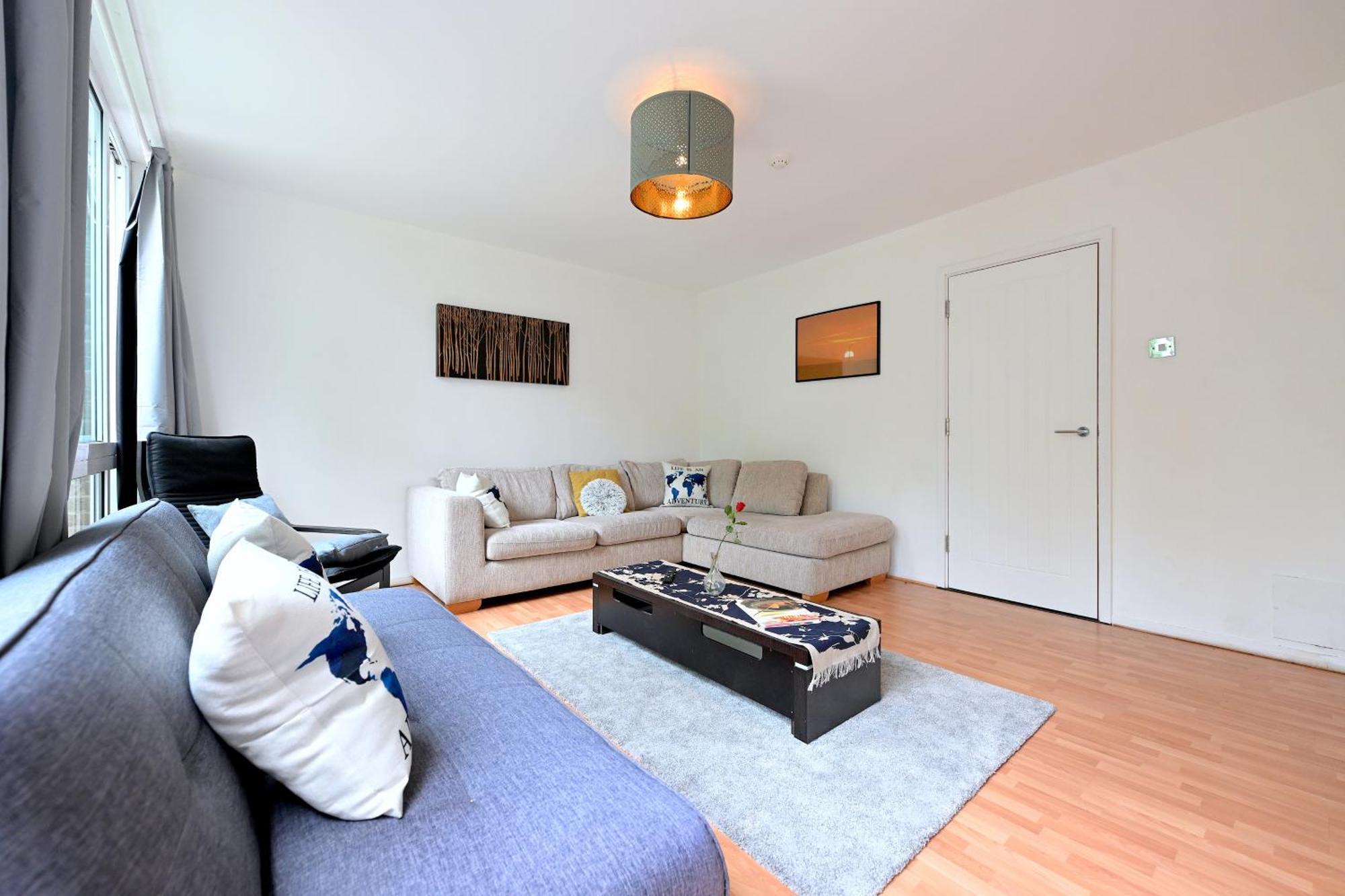 4 Bedroom Patio House Regent'S Park - Parking London Eksteriør billede