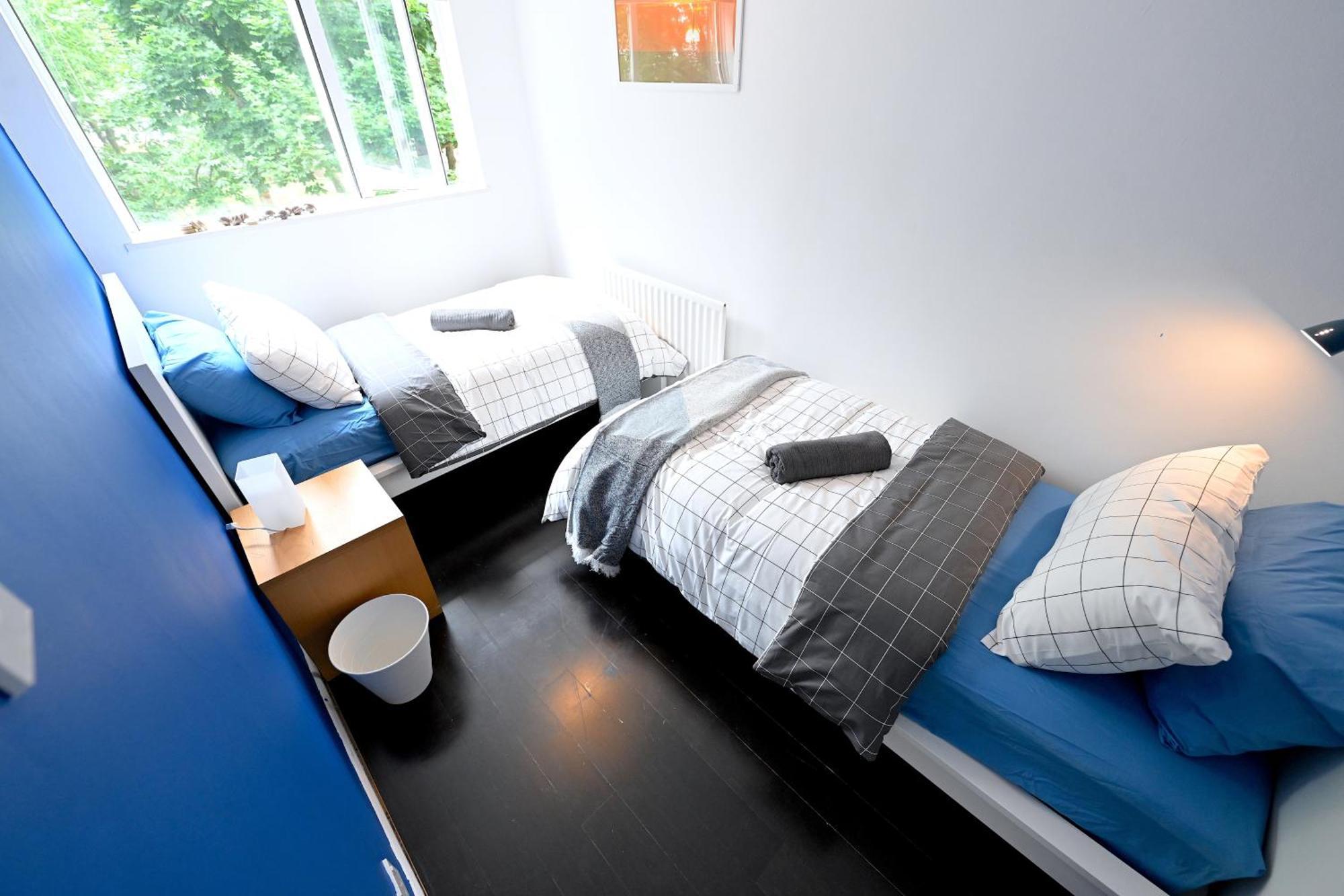4 Bedroom Patio House Regent'S Park - Parking London Eksteriør billede